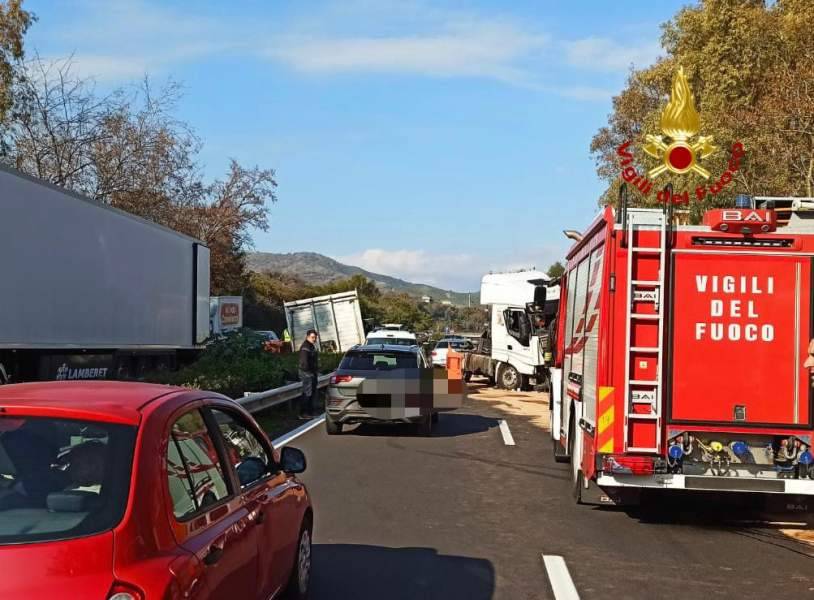 A18-Messina-Catania-incidente-stradale-tra-Giarre.jpg