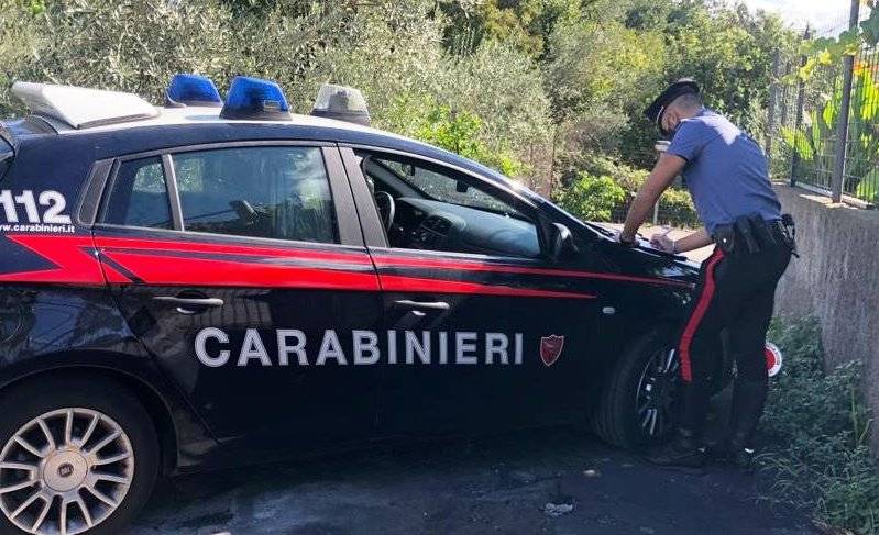 Caltagirone-carabinieri.jpg