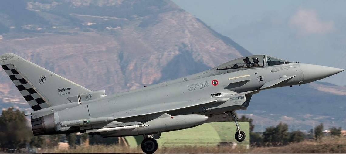 Eurofighter-caccia-militare.jpg