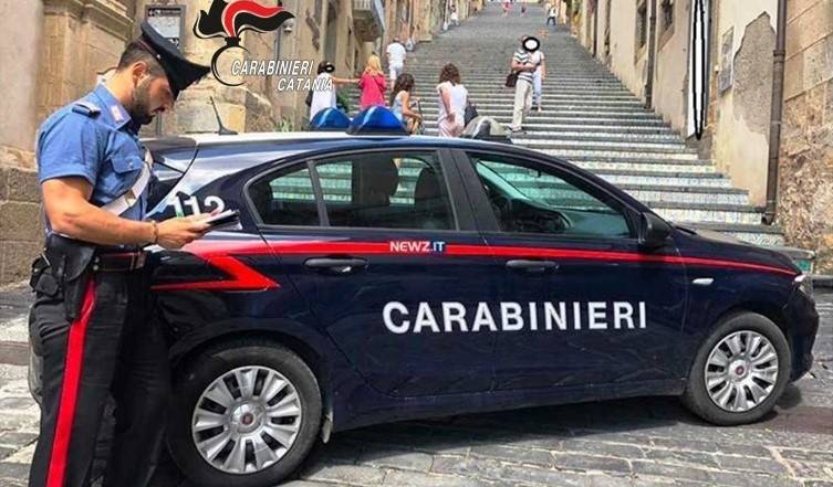 carabinieri-Caltagirone.jpg