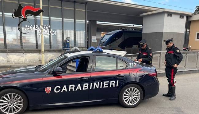 carabinieri-giarre.jpg